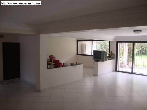Rabat Hassan  Villa à louer 400m² Bureau ou Habitation