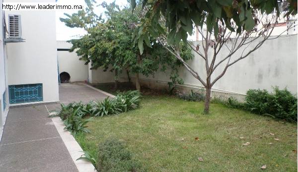 Rabat Hay Riad  Villa à louer 600 m²