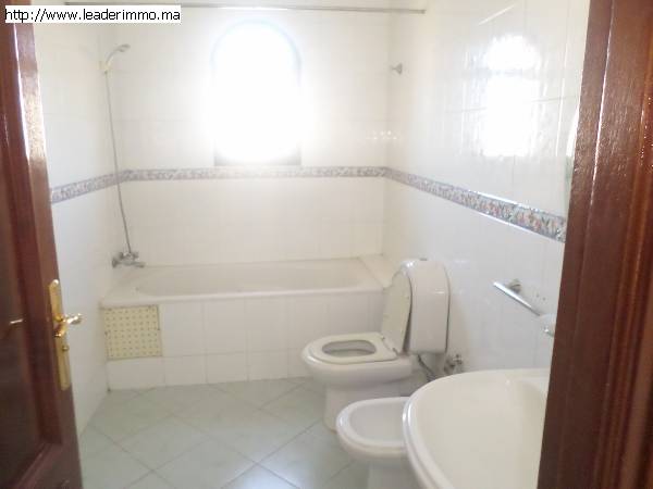Rabat Hay Riad Villa à louer 500 m²