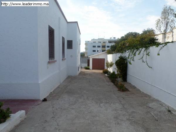 Rabat agdal villa à louer