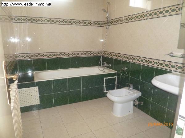 Rabat OLM  Villa à louer 1000 m²