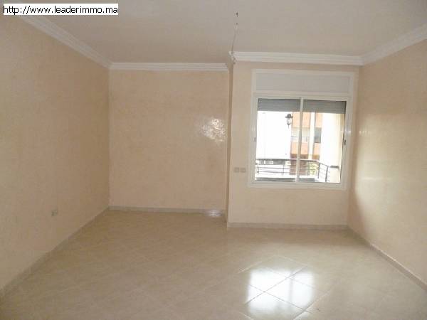 Rabat Harhoura Triplex à louer 180 m²