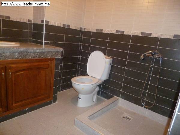 Rabat Harhoura Triplex à louer 180 m²