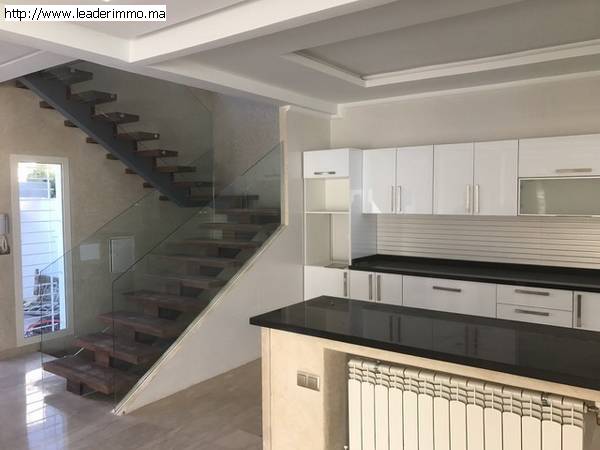 Rabat Hay Riad Villa à louer 200 m²