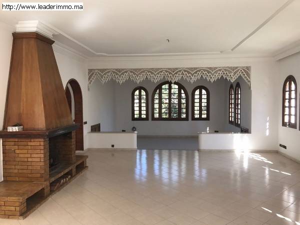 Rabat Hay Riad Villa à louer 700 m²