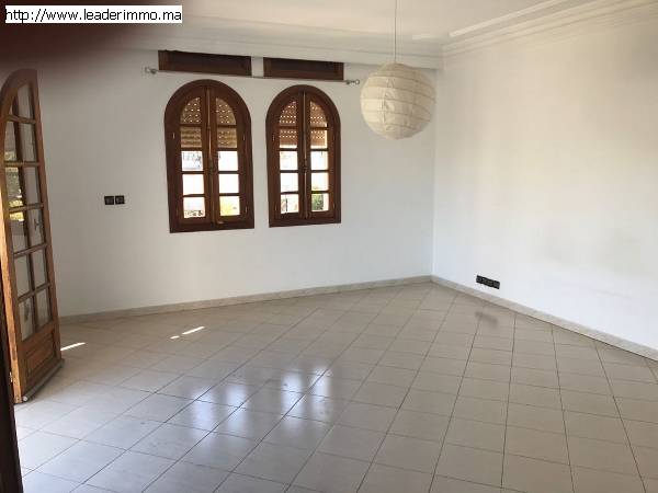 Rabat Hay Riad Villa à louer 700 m²