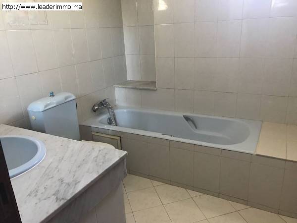 Rabat Hay Riad Villa à louer 700 m²