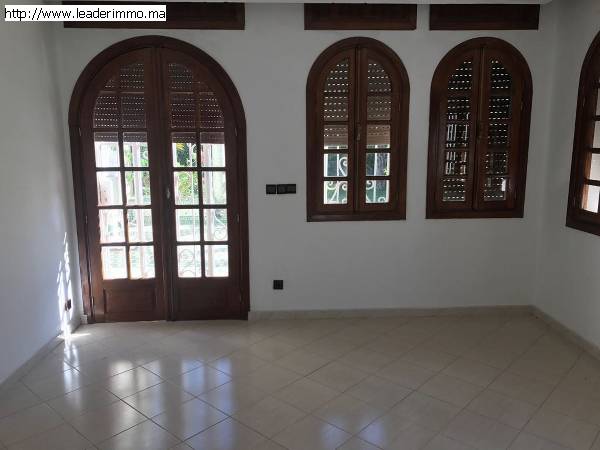 Rabat Hay Riad Villa à louer 700 m²