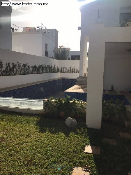 Témara  A vendre villa 460 m²