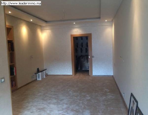 Rabat Souissi villa 750 m² à louer