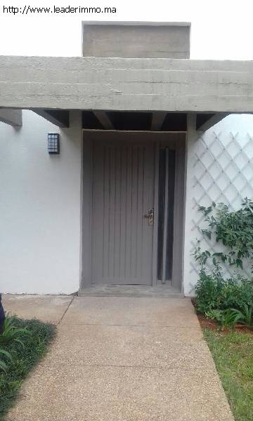 Rabat Quartier Administratif villa 450 m² à louer