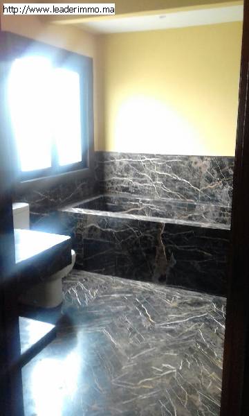 Rabat Quartier Administratif villa 450 m² à louer