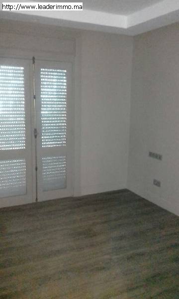 Rabat Quartier Administratif villa 450 m² à louer