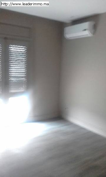 Rabat Quartier Administratif villa 450 m² à louer
