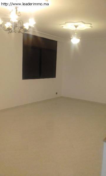 Rabat hay Riad A louer villa de 300 m²