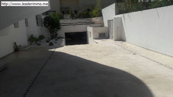 Location Villa meublée de 3200m²