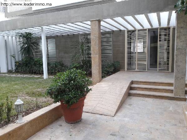Rabat Hassan Villa usage bureau 1000 m²
