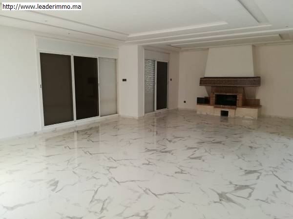 Rabat Souissi: villa 1000 m² en location