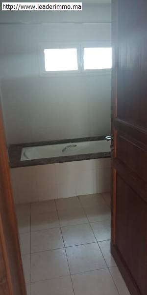 Location villa à hay riad.