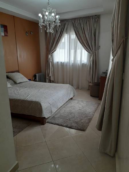 Appartement 3 chambres à louer à Rabat Agdal.