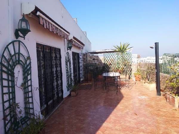 Location appartement avec terrasse à Agdal, Rabat.