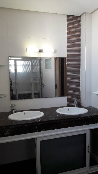 Belle villa à louer dans le quartier Hay Riad.