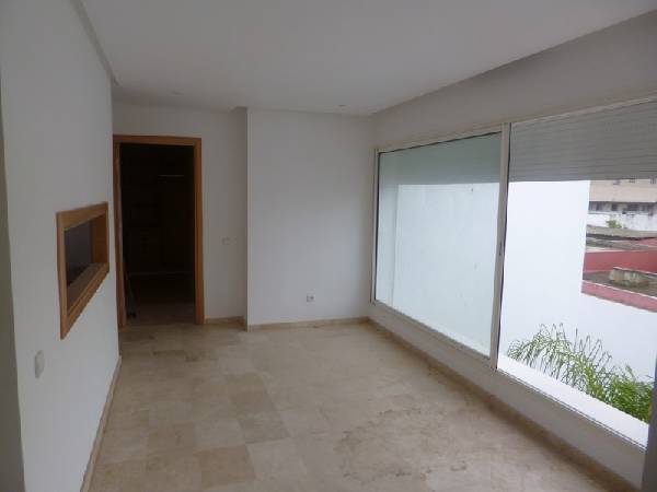 Rabat Agdal location étage de villa