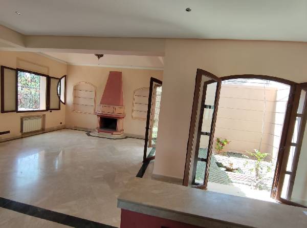 Villa à louer  à Rabat Souissi.