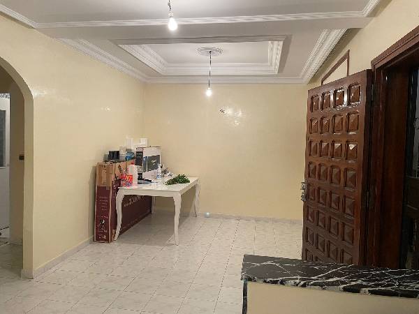 Etage villa usage bureau à louer à Rabat 
