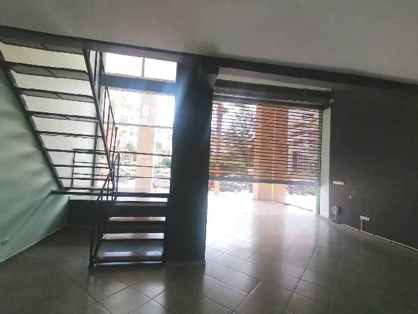 Local à vendre à Hay Riad