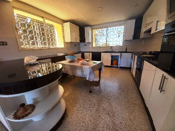 Villa à vendre à Souissi