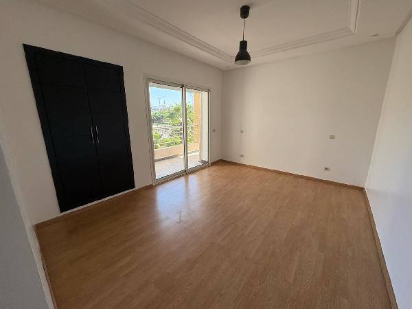 À Louer – Appartement spacieux à Hay Riad, Rabat 
