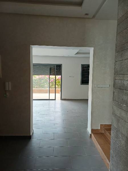 Triplex Neuf à Louer  Sidi El Abed, Témara