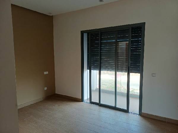 Triplex Neuf à Louer  Sidi El Abed, Témara